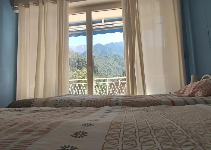 Апартаменты Refuge La Pena *